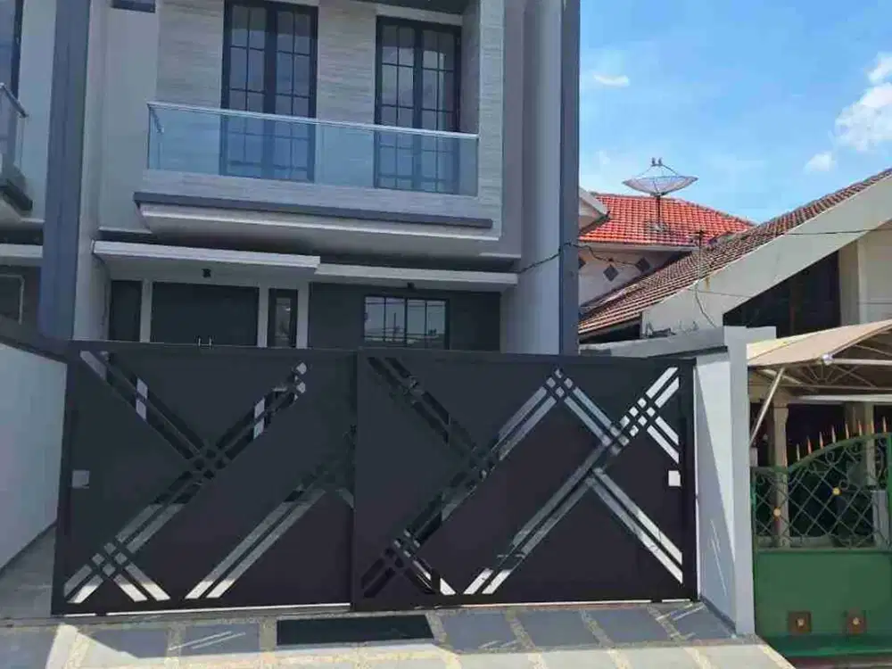 Dijual Rumah Minimalis Baru Gress Manyar Kertoadi Surabaya Row Lebar Hadap Utara Cash/KPR