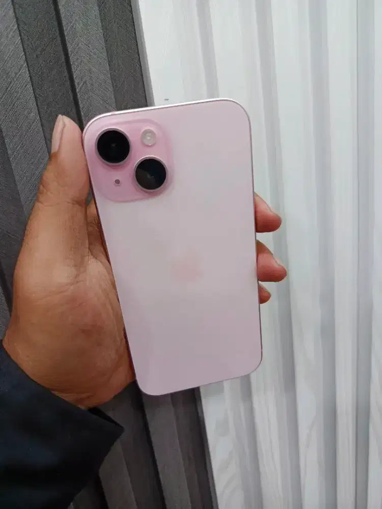 iPhone 15 256Gb iBox