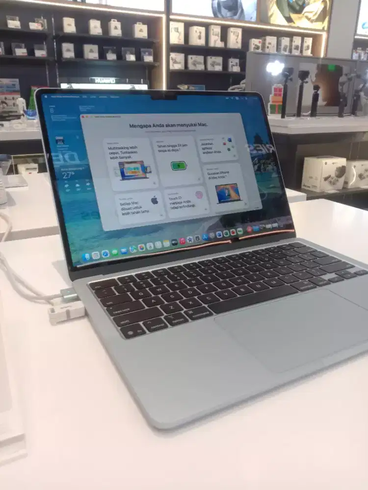 Macbook Air (13 inci)