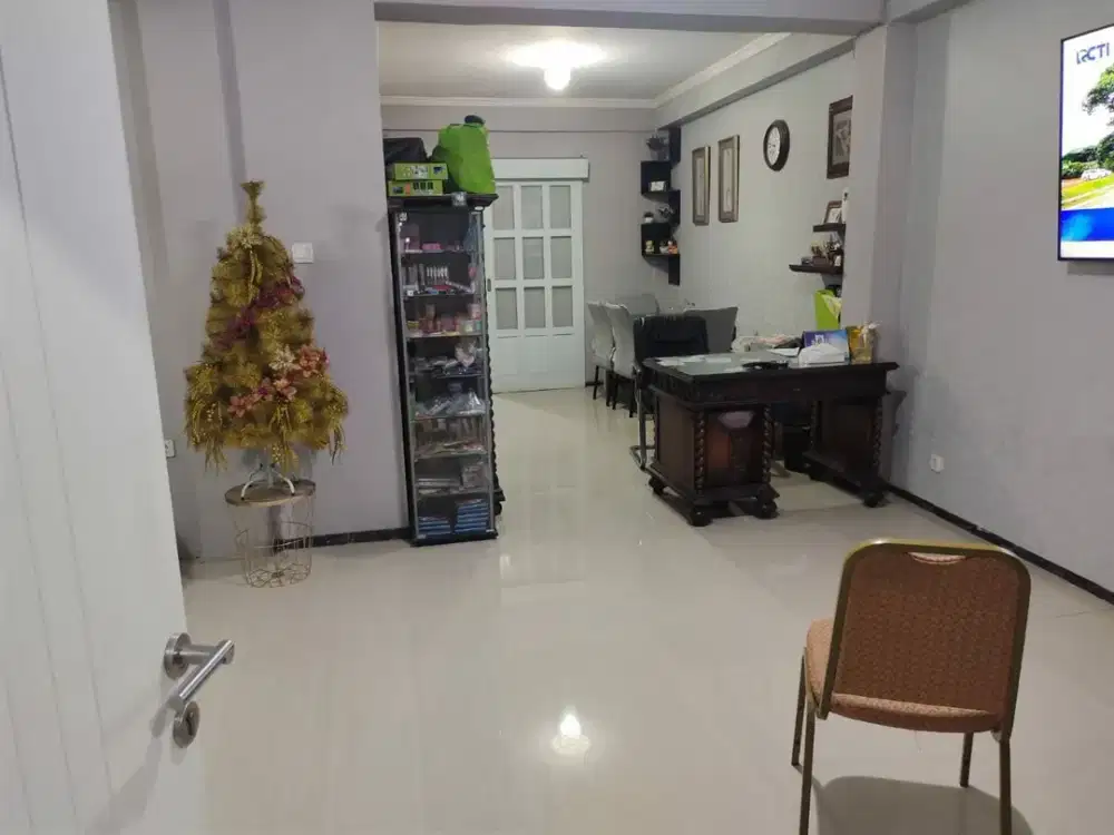 Dijual rumah strategis gubeng kertajaya