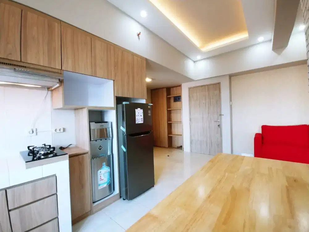 Apartemen Newton 3br dekat pintu tol Buah batu, view kota Bandung