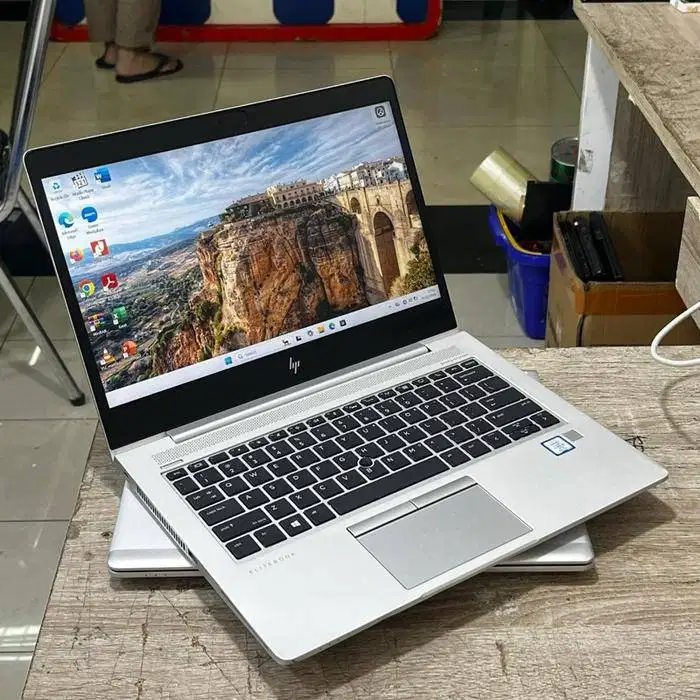 Laptop HP EliteBook 830 G6 Intel Core i5 Gen8 Ram DDR4 N-VN