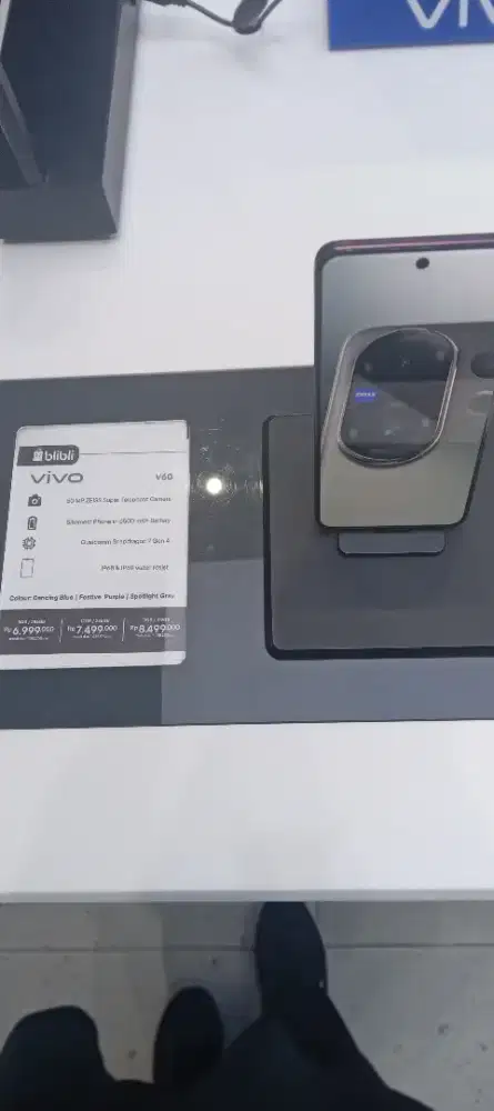 Handphone vivo v60