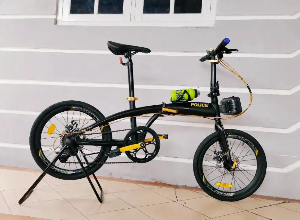 Sepeda lipat merek police mulan uk'20 hrg 1,1jt net