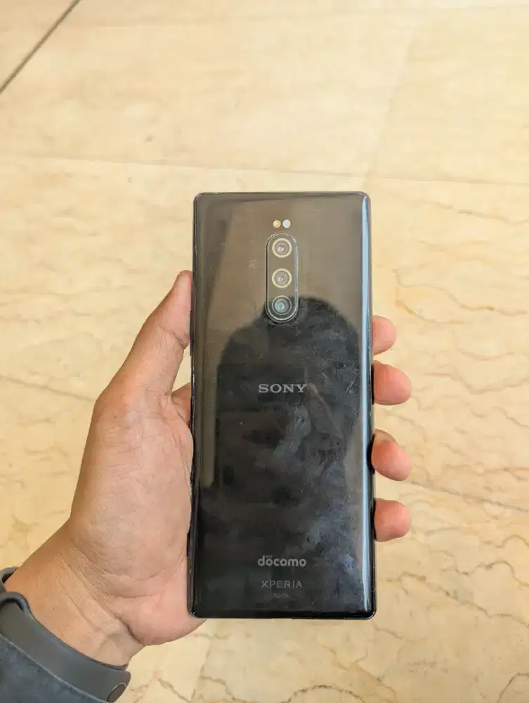 Sony xperia 1 bisa kartu