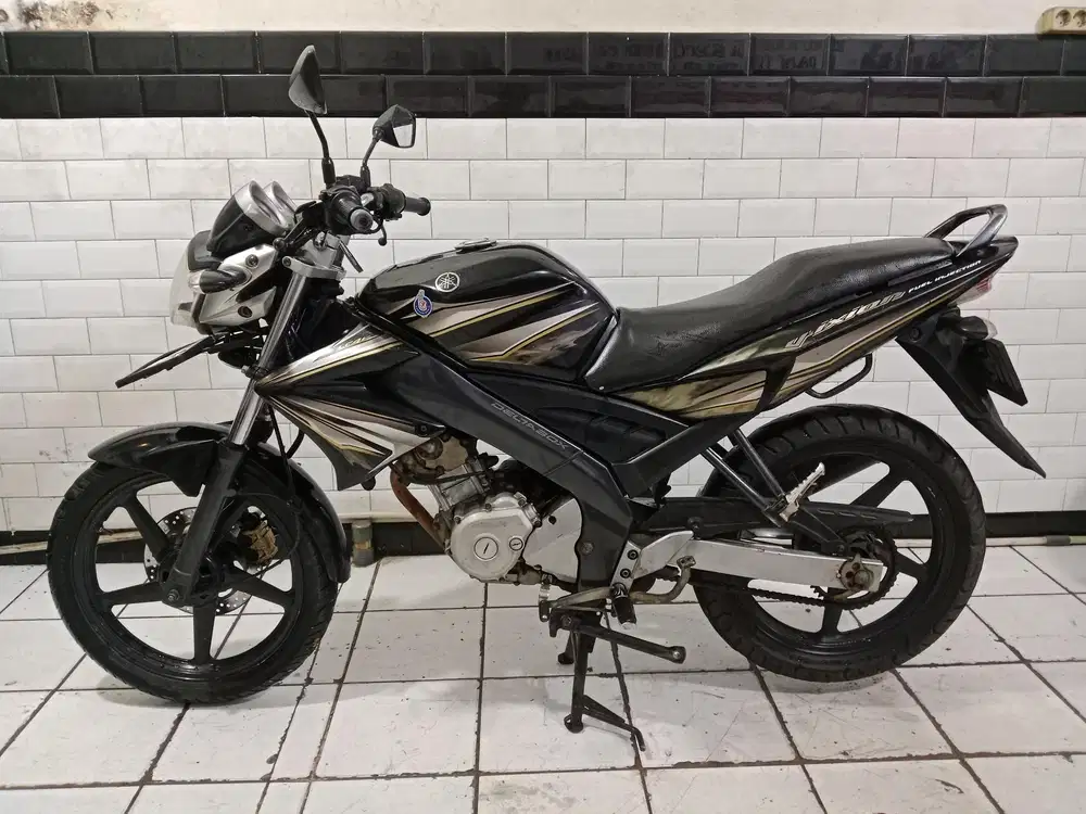 Yamaha Vixion old tahun 2011 lengkap pajak hidup