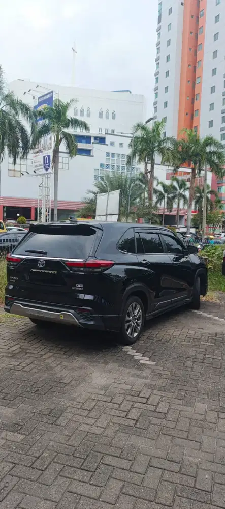 Toyota Kijang Innova 2023 Bensin