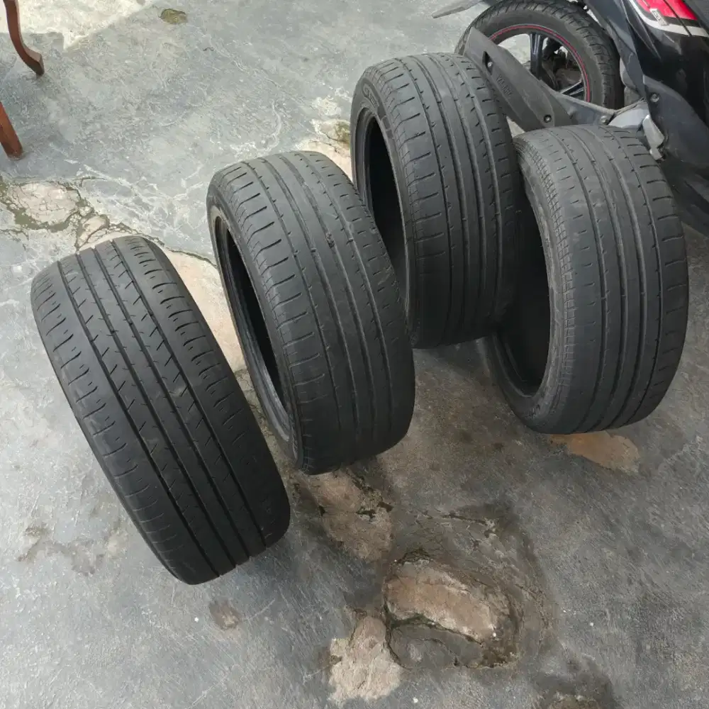 Ban GT Radial Champiro HPY 215/55/17 1set utuh siap pakai