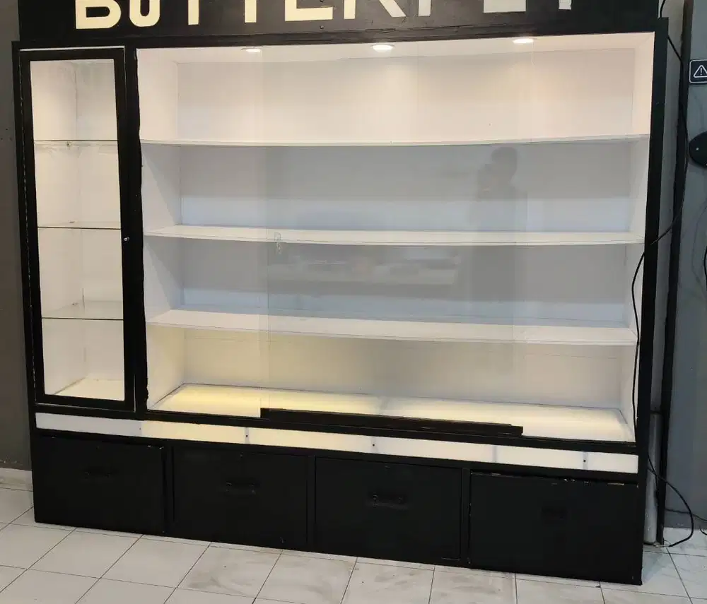 ETALASE Display Besar