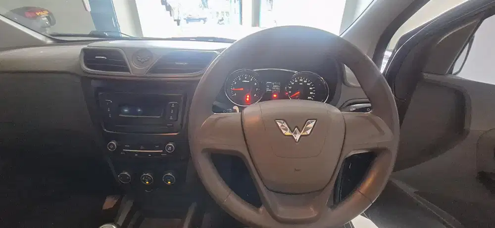 Wuling Confero 2022 Bensin