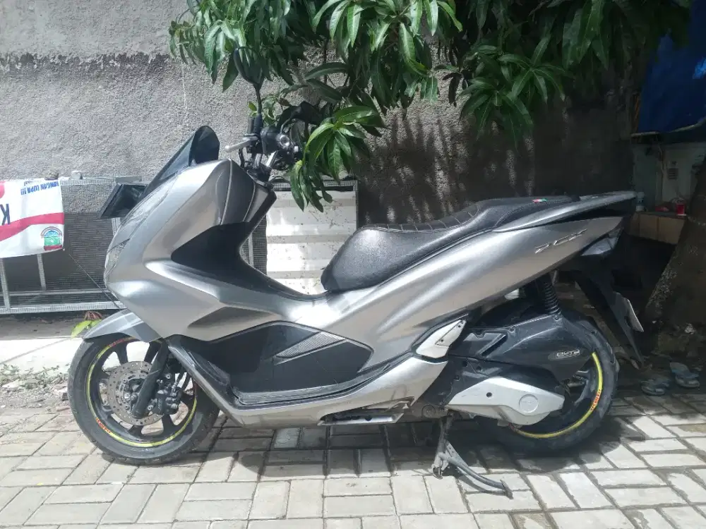 PCX 2019 SILVER CBS