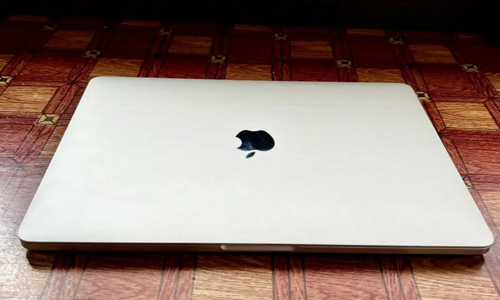 Macbook pro 2020 16/512Gb