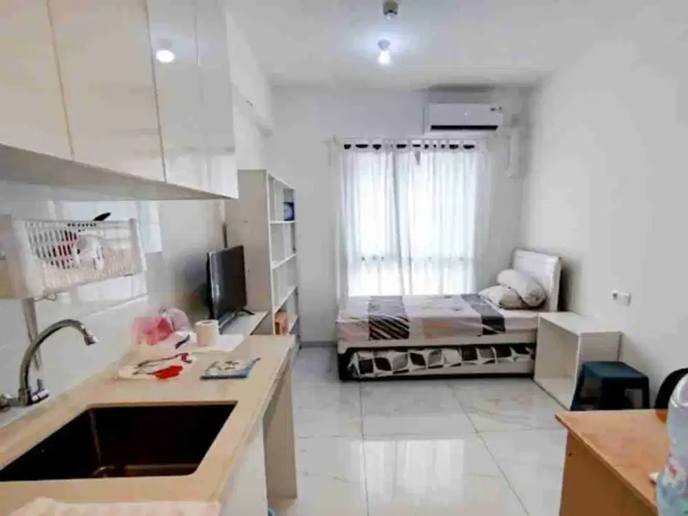 Apartemen studio cantik Sky House Alam Sutera full furnished dijual tower Acacia lantai tinggi Tangerang Banten