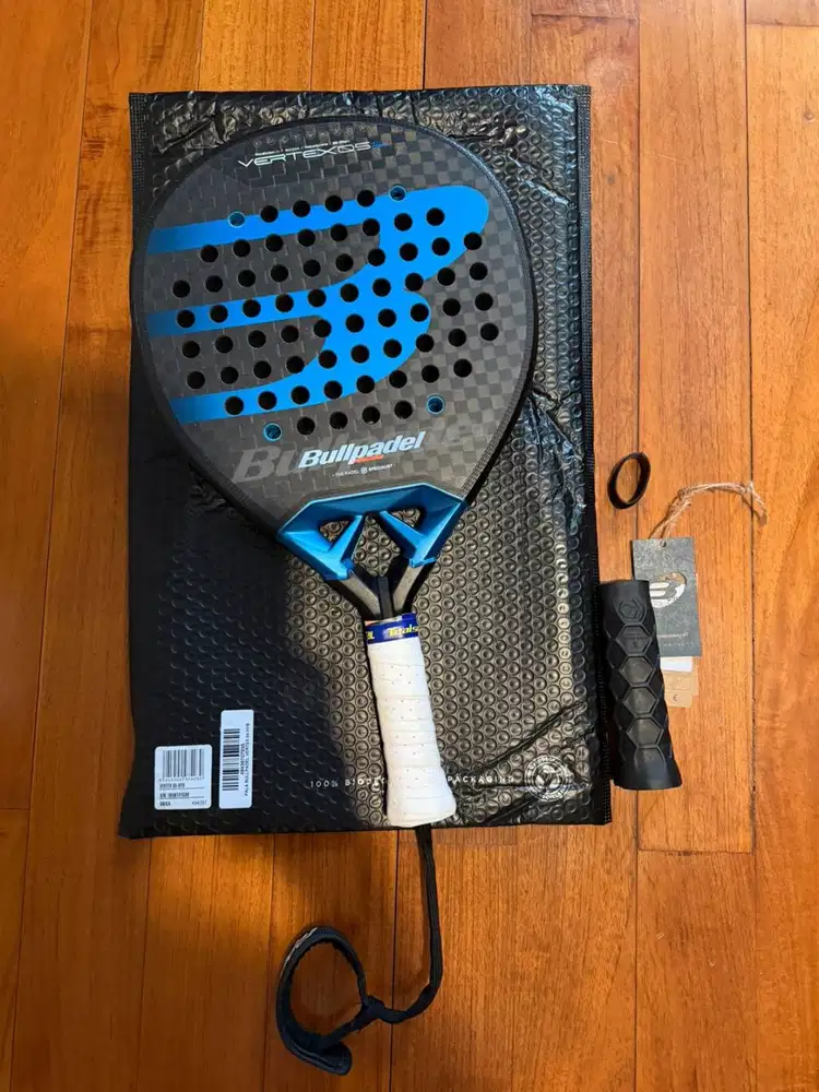 Raket Padel - Bullpadel Vertex Hybrid 2026