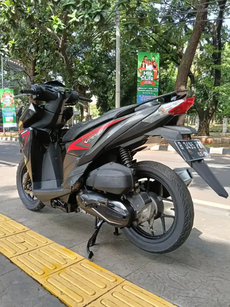 DIJUAL CASH HONDA VARIO 125 CBS FI THN 2016 PJK IDUP