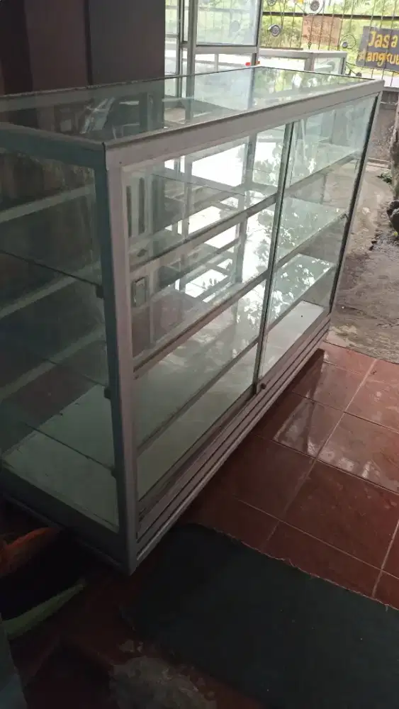 etalase toko 1.5m bekas kaca tebal 5mm