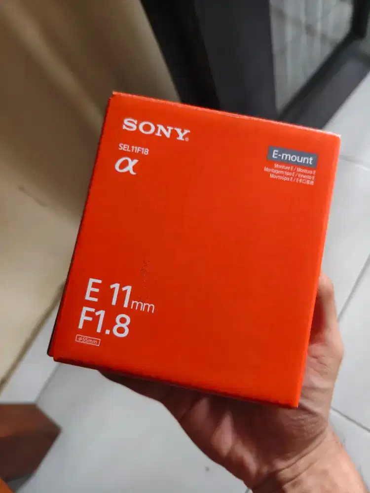 Jual lensa sony 11mm F1. 8 apsc