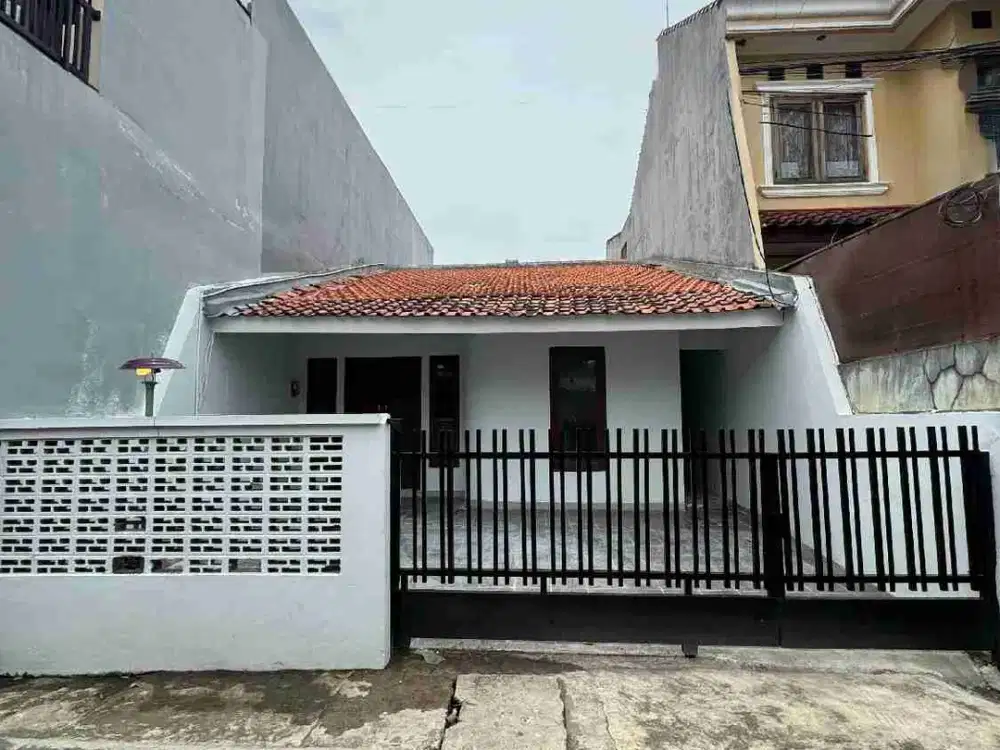 RUMAH 1 LANTAI DI RADIO DALAM