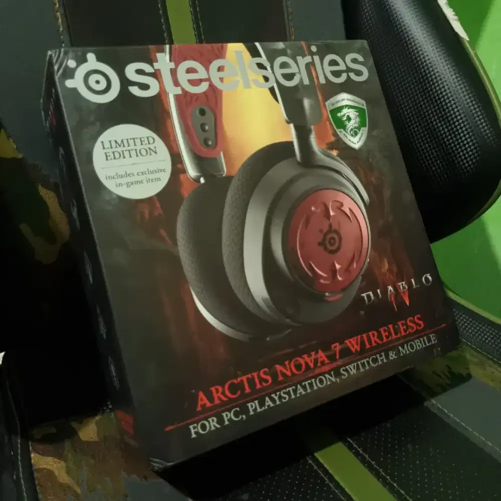 Headphone Gaming Wireless Steelseries Arctis Nova 7