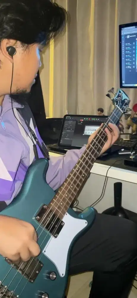 Jual Gitar bass Epiphone NewPort & Valeton Gp100