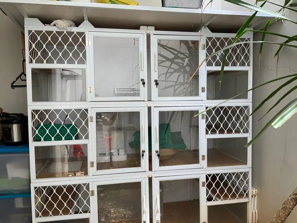 Kandang kucing aluminium bagus 4 pintu kamar knock down