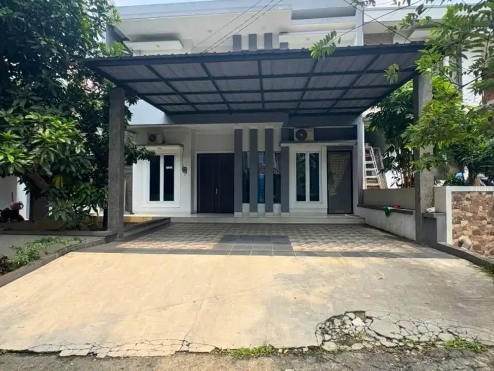 Disewakan Rumah Cluster Taman Simpruk Lippo Cikarang GKC53TS