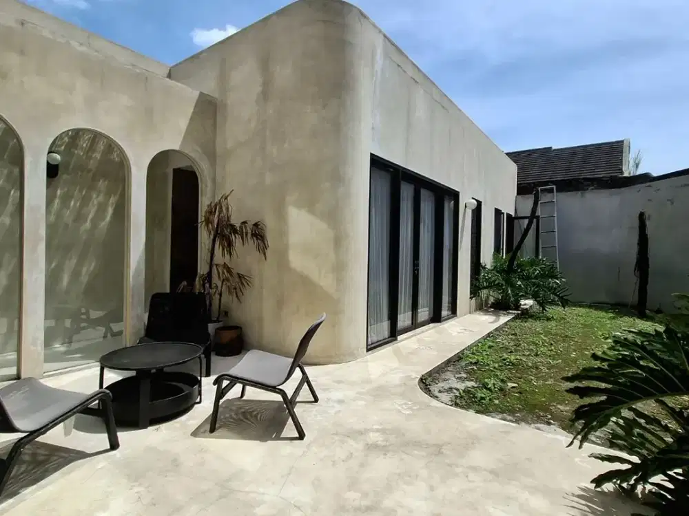 Rumah Industrial Estetik di Arcamanik – Tanah Luas, Desain Unik, Bikin Betah & Jarang Ada