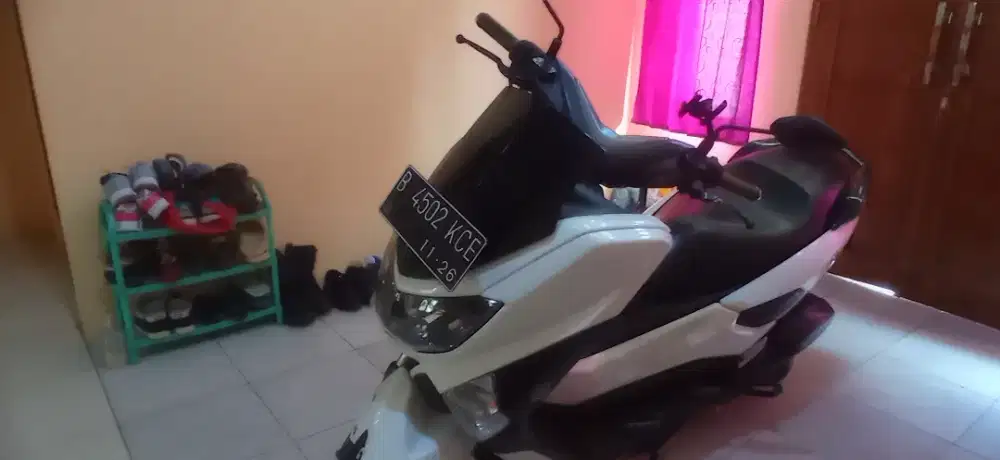 Nmax 2016 putih Plat Bekasi