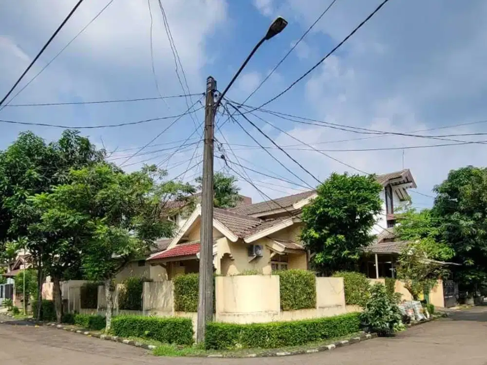 Turun harga nego sd deal Mandar  rumah hook di sektor 3A bintaro