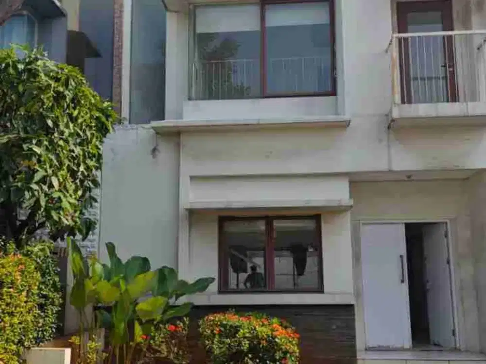 Disewakan Rumah di JGC Cluster Zebrina Cakung Jaktim
