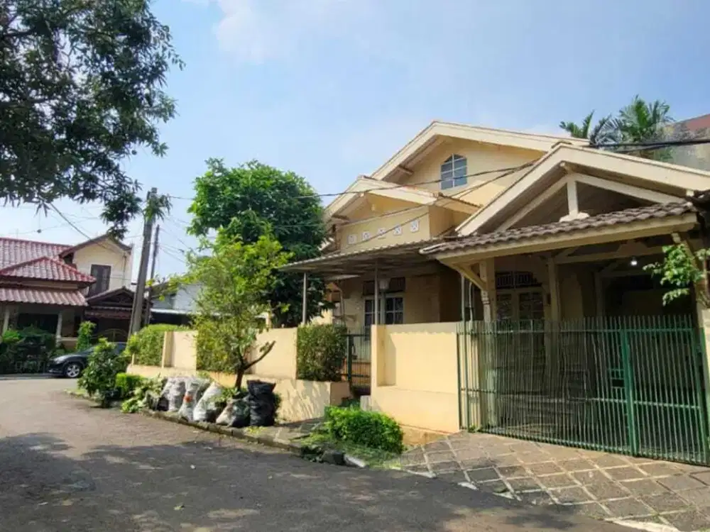 Jual Cepat Rumah Hook di sektor 3 A bintaro harga masih nego luas 212