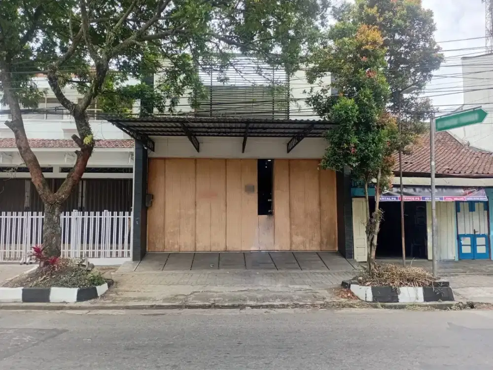 Rumah Lokasi Strategis Di Tengah Kota, Parakan, Temanggung