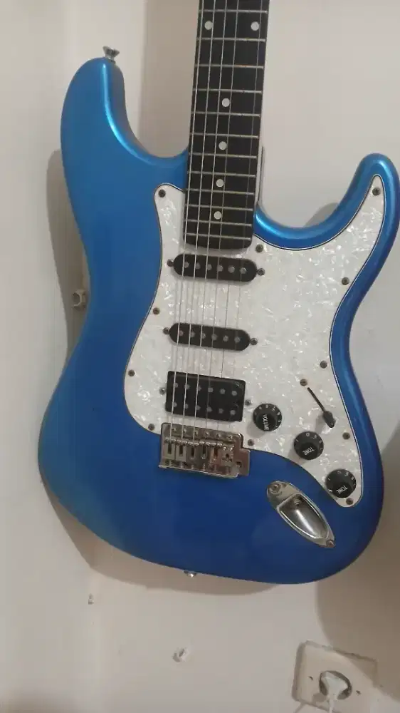 Borongan Gitar electrik delta dan ampli