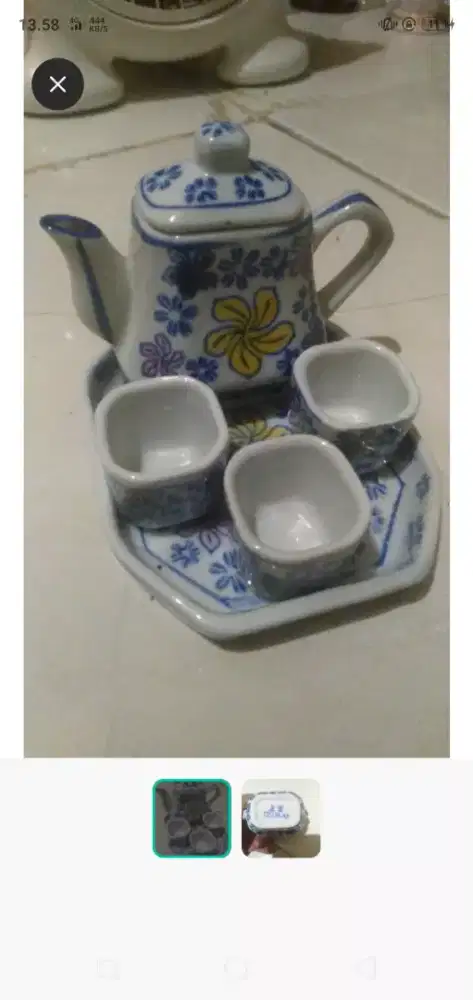 Tea set antik gambar seperti di foto