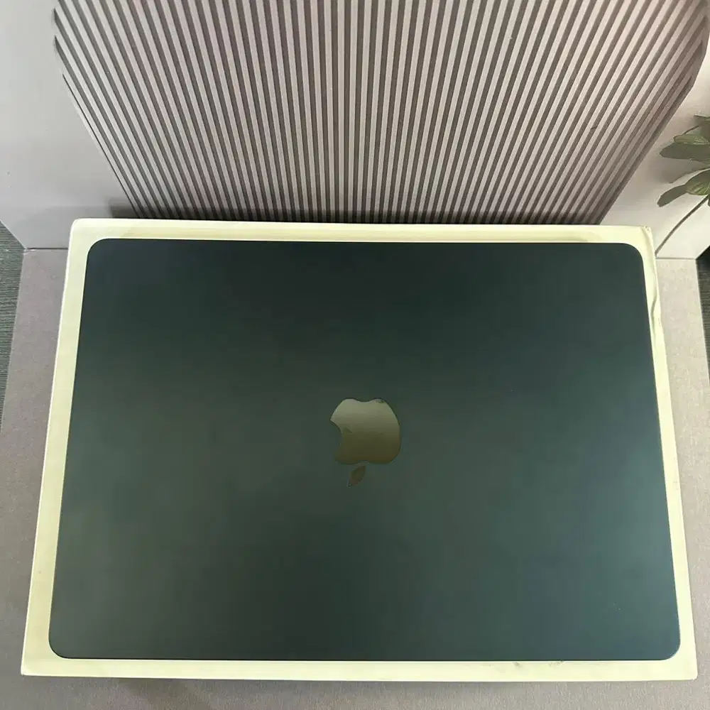 Macbook Air M2 8/256GB