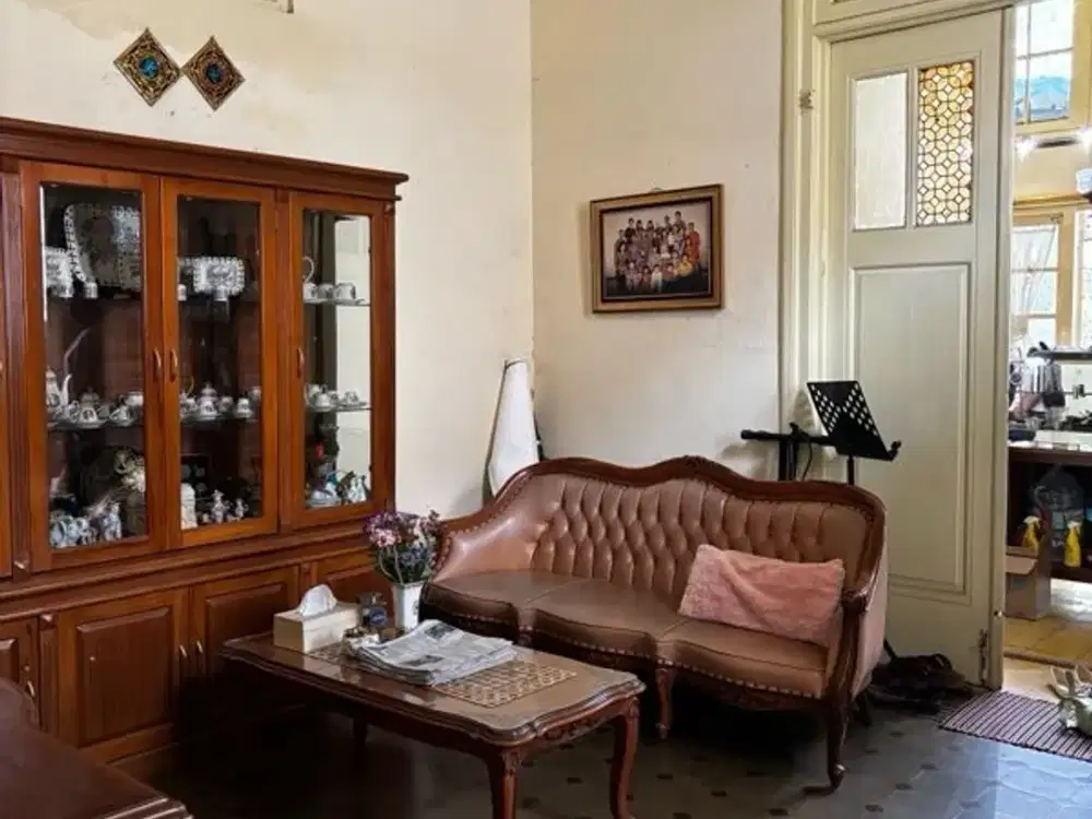 Rumah Heritage Cocok Untuk Tinggal Atau Usaha Main Road Gatot Subroto , Lengkong , Bandung Ref.05147