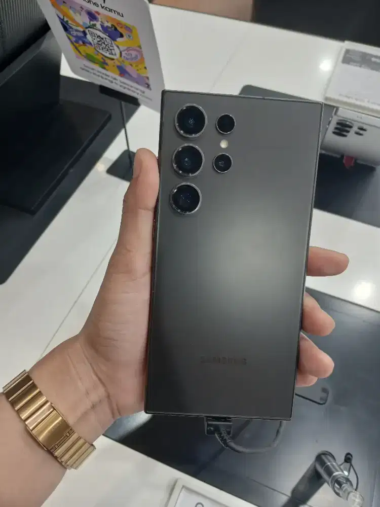 KREDIT HP PODOMORO New Samsung Galaxy S24 Ultra Tanpa DP & Survey