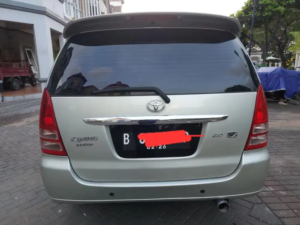 Inova V matic bensin mobil bagus