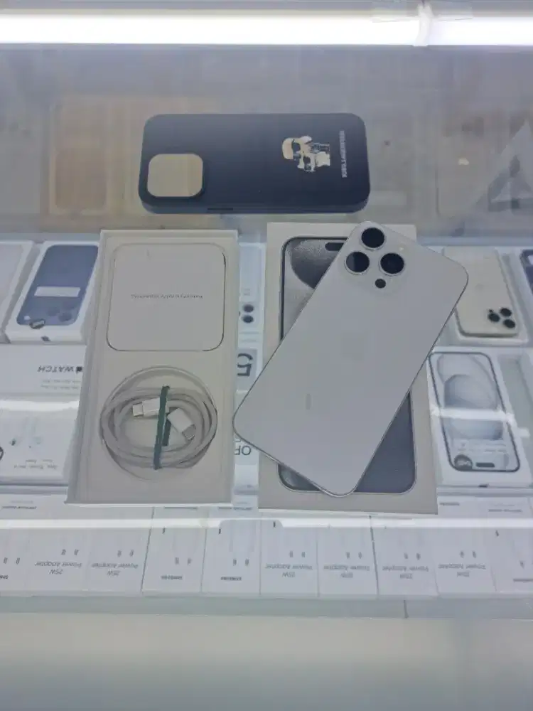 Second IPhone 15 Pro Max 256GB White Ex IBOX Mulus Fullset Nego