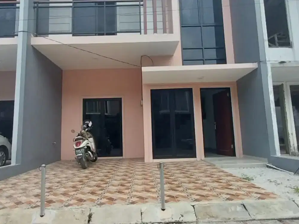 Rumah Minimalis Modern, 2 Lantai di Grand Wes Residence, Perwira Bekasi
