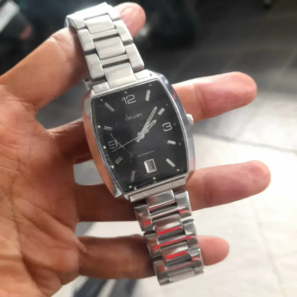 Jam orient tank automatic