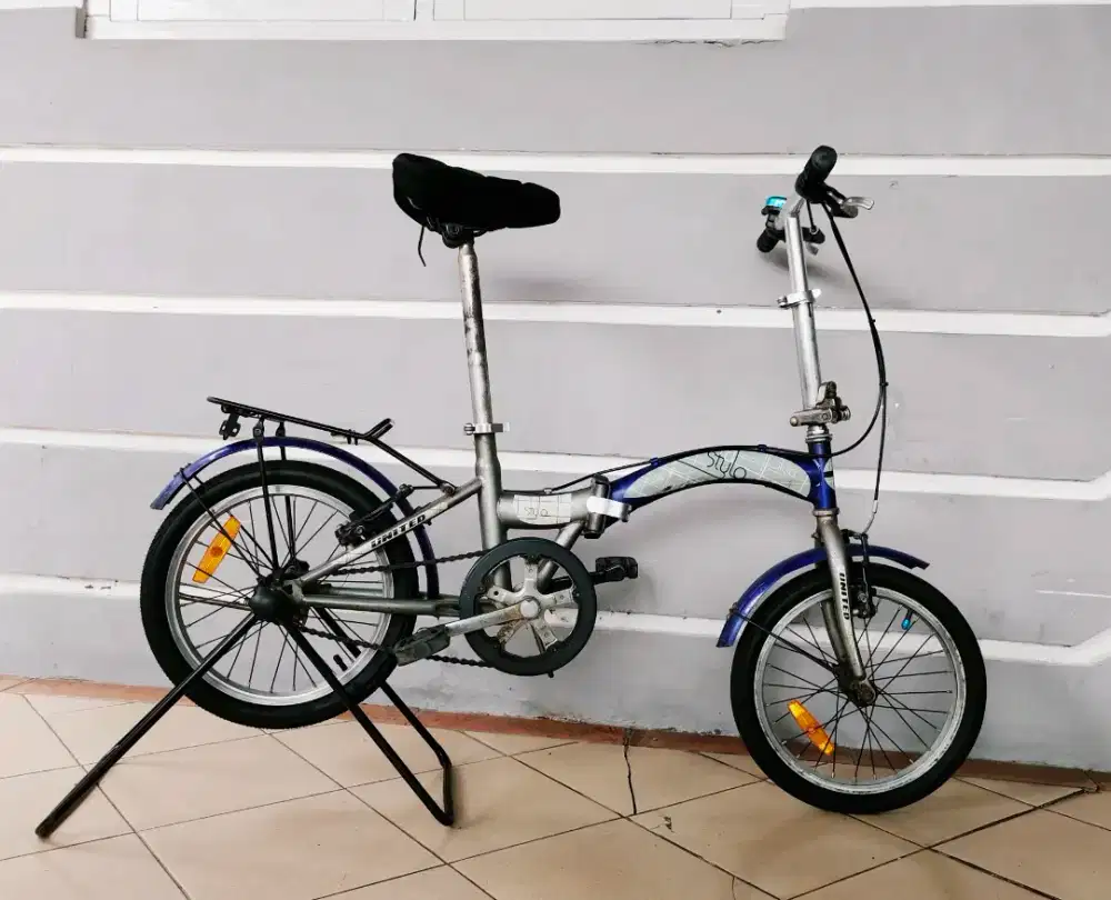 Sepeda lipat merek united uk'16 hrg 450rb net