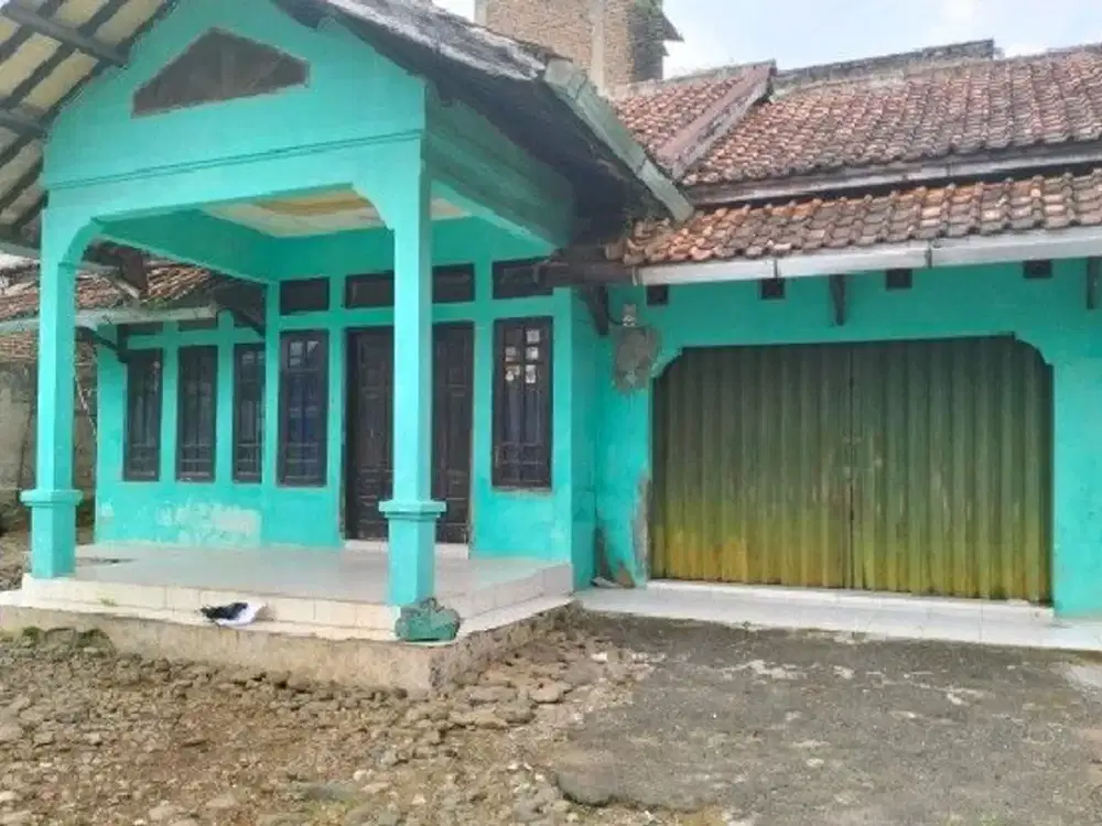 Rumah Tinggal Cocok Buat Usaha Pinggir Jalan Dangdeur Banjaran Ref.05146