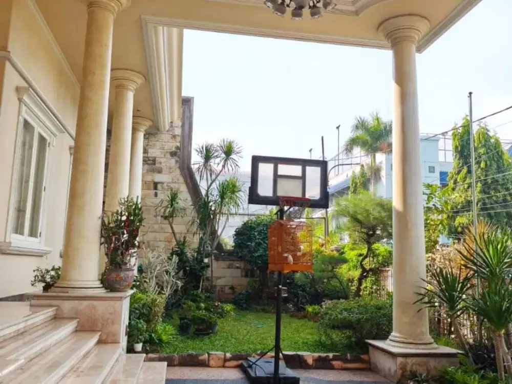 Bangunan Classic Marmer 2 Lt Murah Kupang Indah Dekat Graha Family