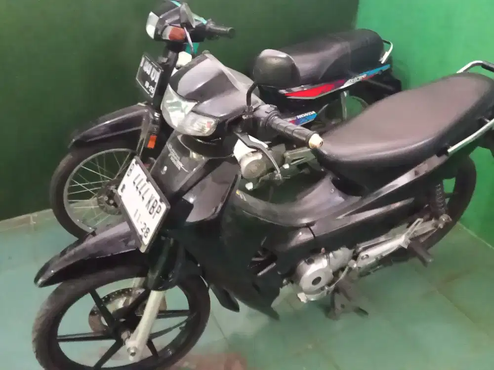 Jual motor koleksi sepasang ya sekaliab