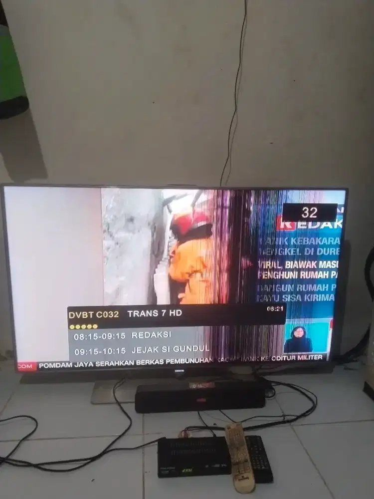 TV, sound dan bangku lipet