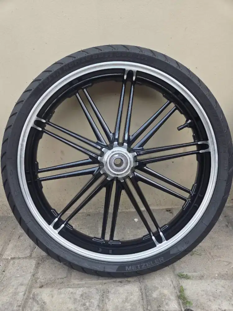 Velg breakout ex harley-davidson harga per pcs 7,5jt bonus ban