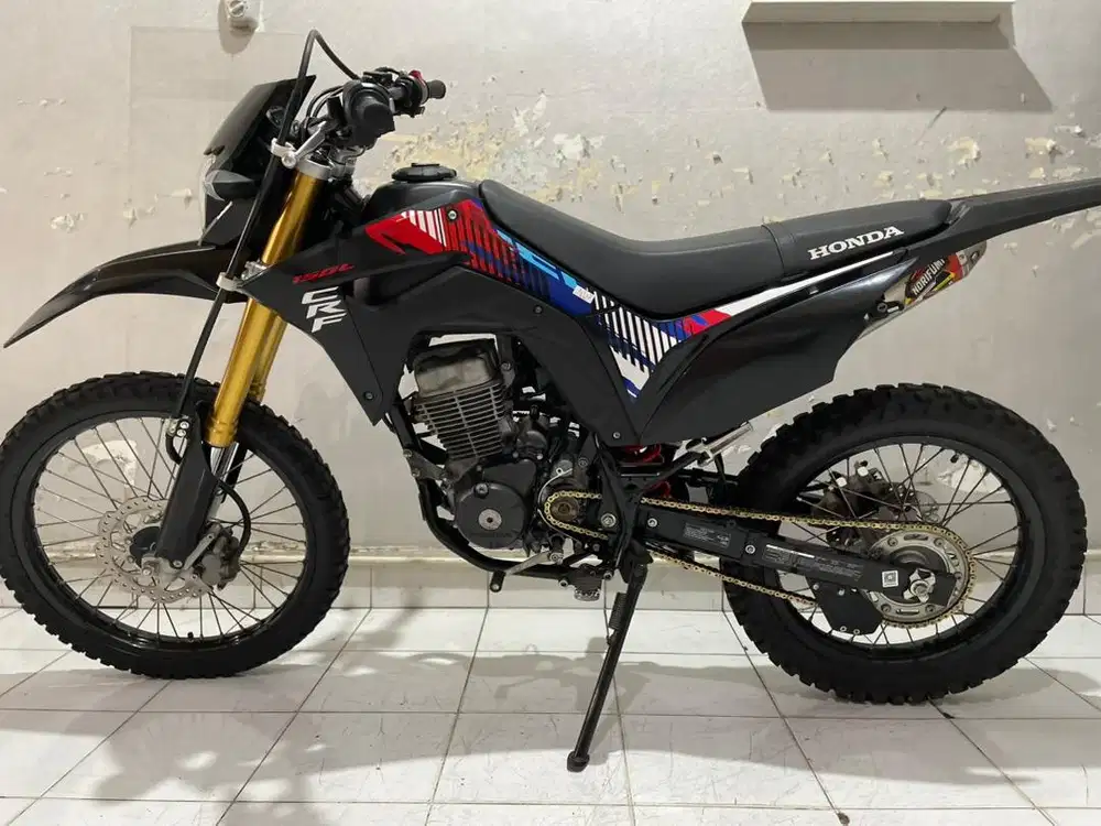 Crf 150 L bln 8 / 2025 dp 7.4 jt