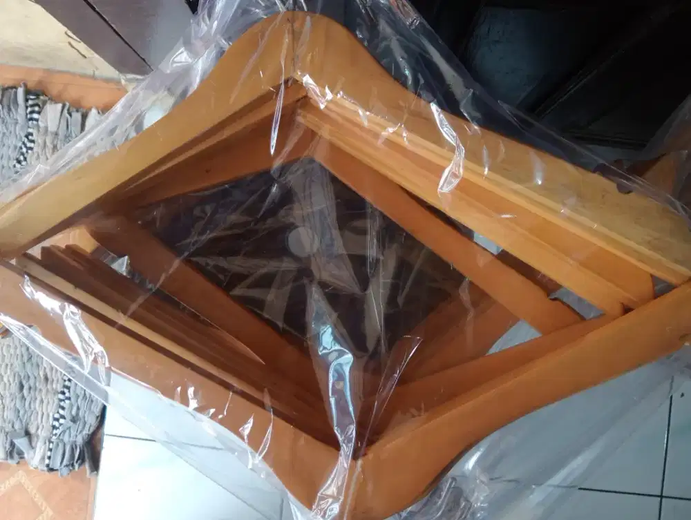 Dijual gantungan kayu baju