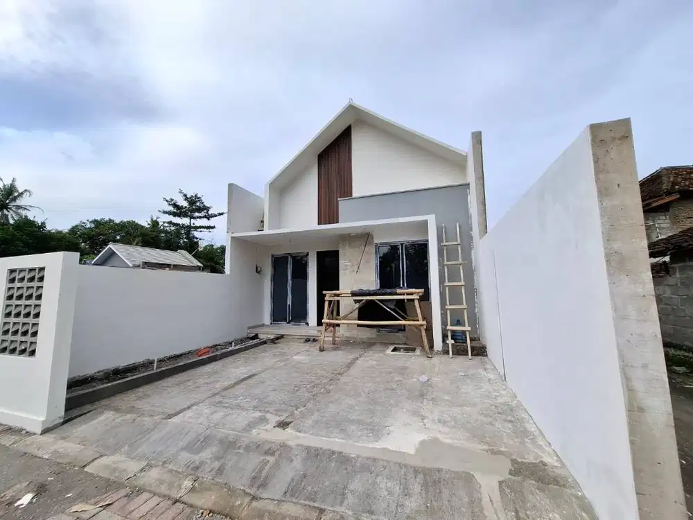 Rumah Scandinavian dalam Perumahan di Jl Medari, Barat Ibarbo Park